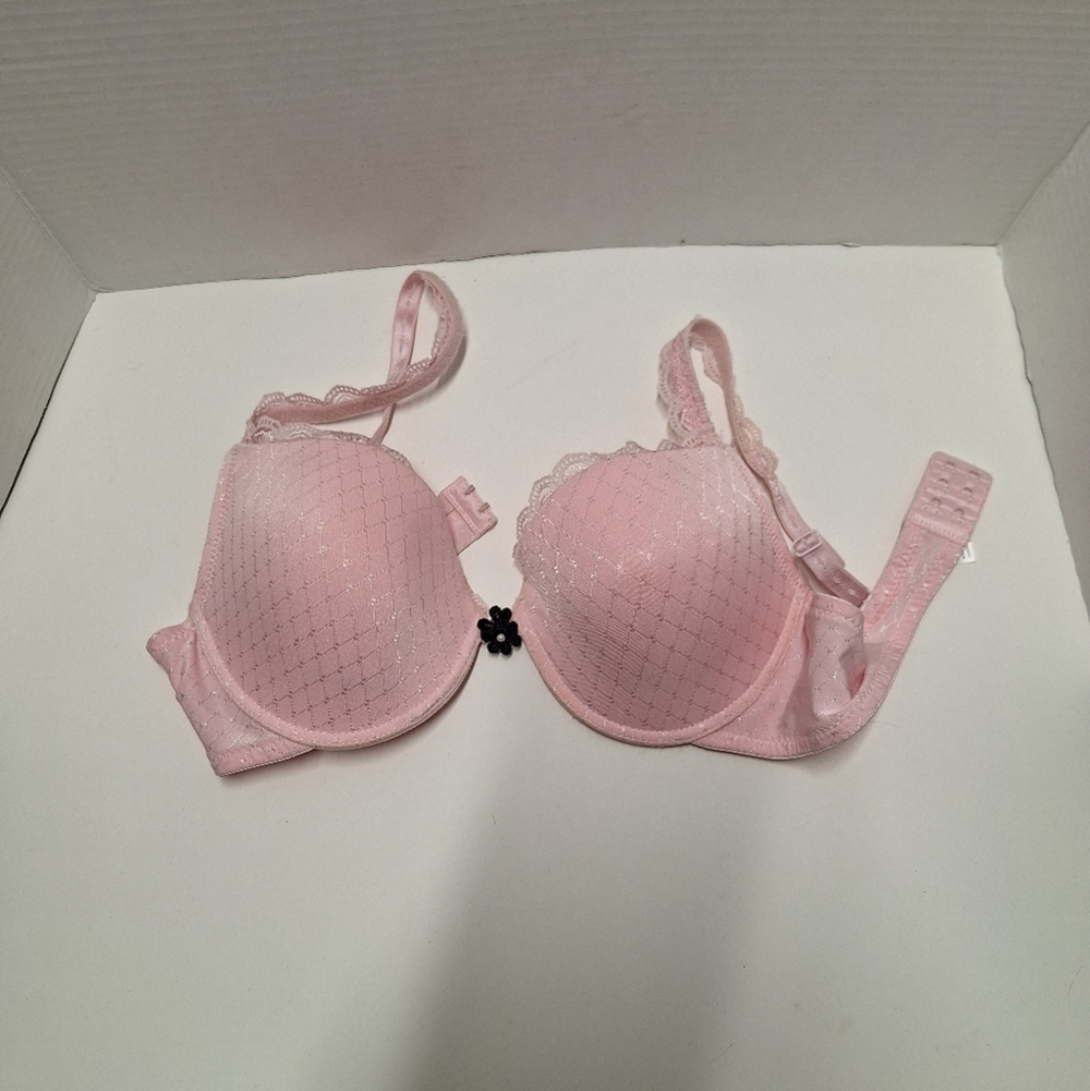 Elegant Pink Lace Bra